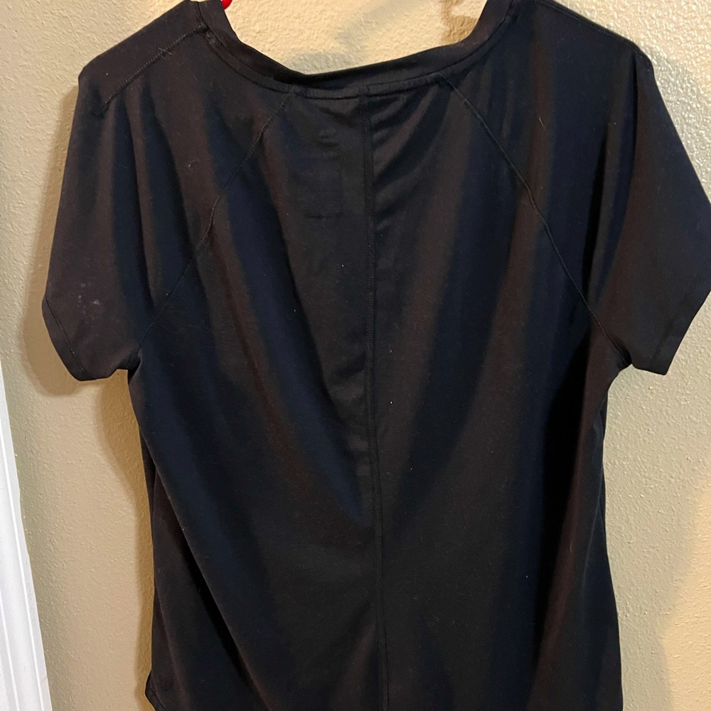 All in motion work out t shirt black